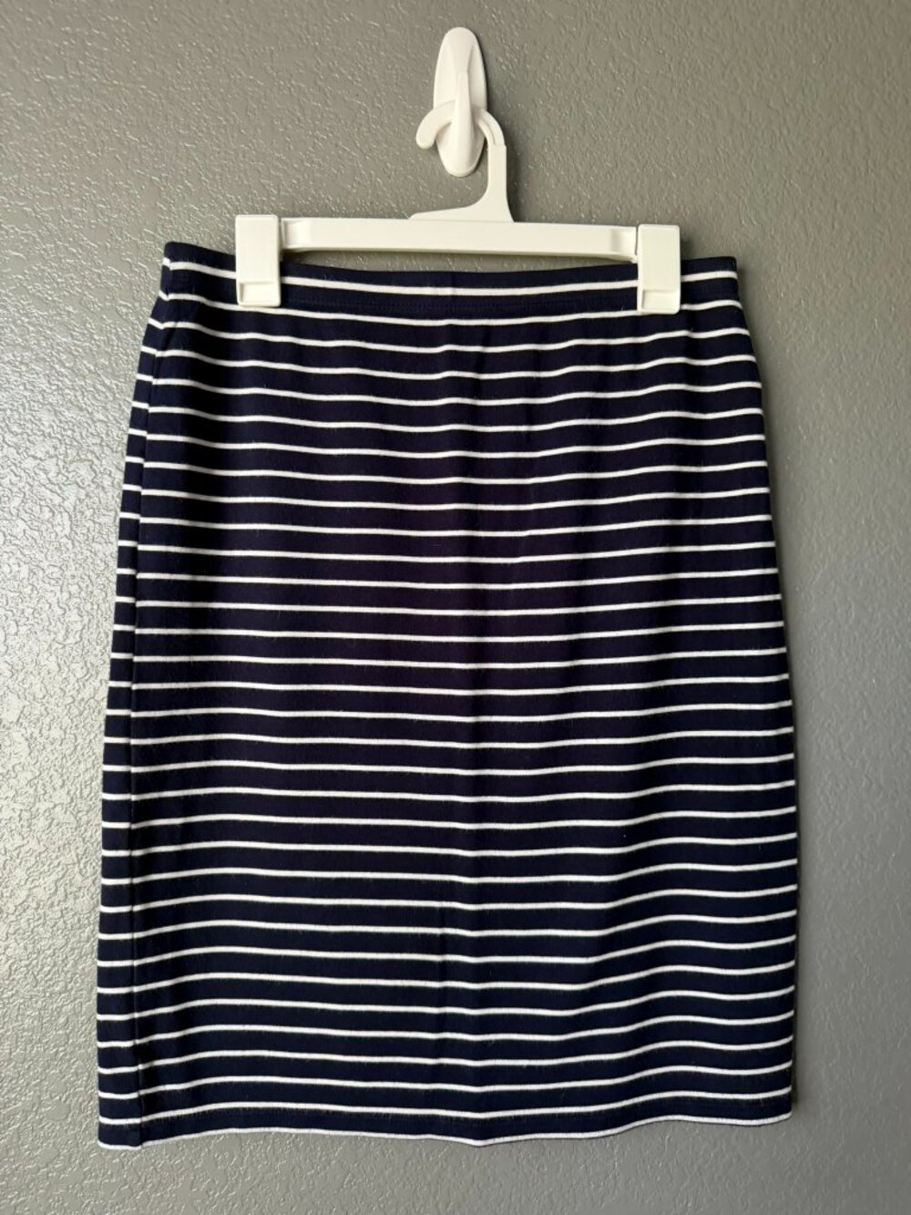 Max Studio Navy White Striped Pencil Skirt Women’s Medium Stretch